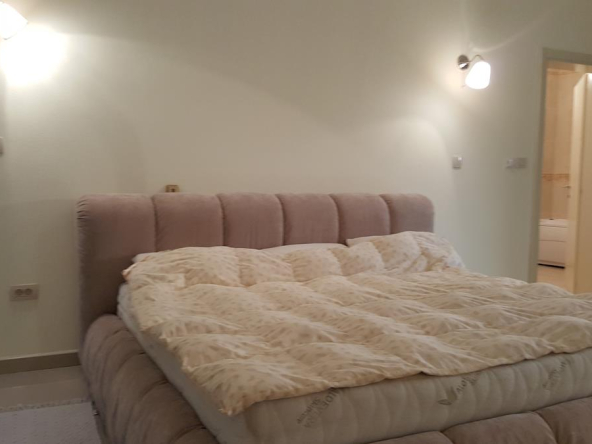 20160903_185443 (Copy)